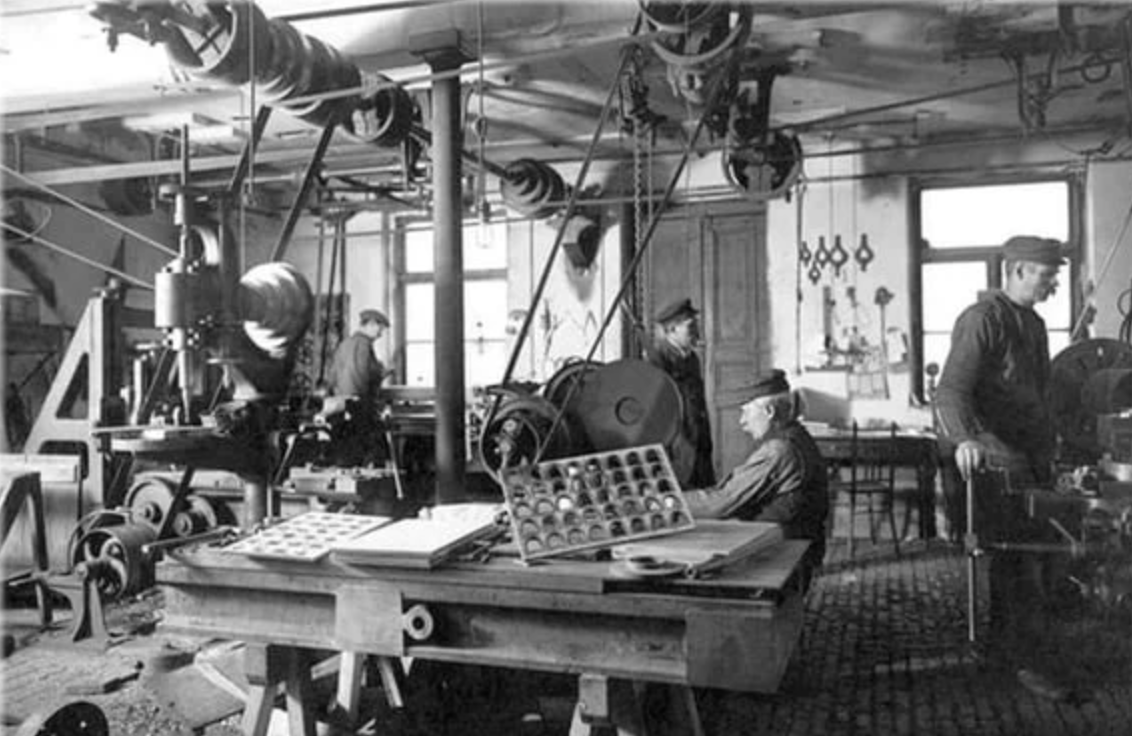 Mekanisk verkstad i fabriken, fotograferad 1916